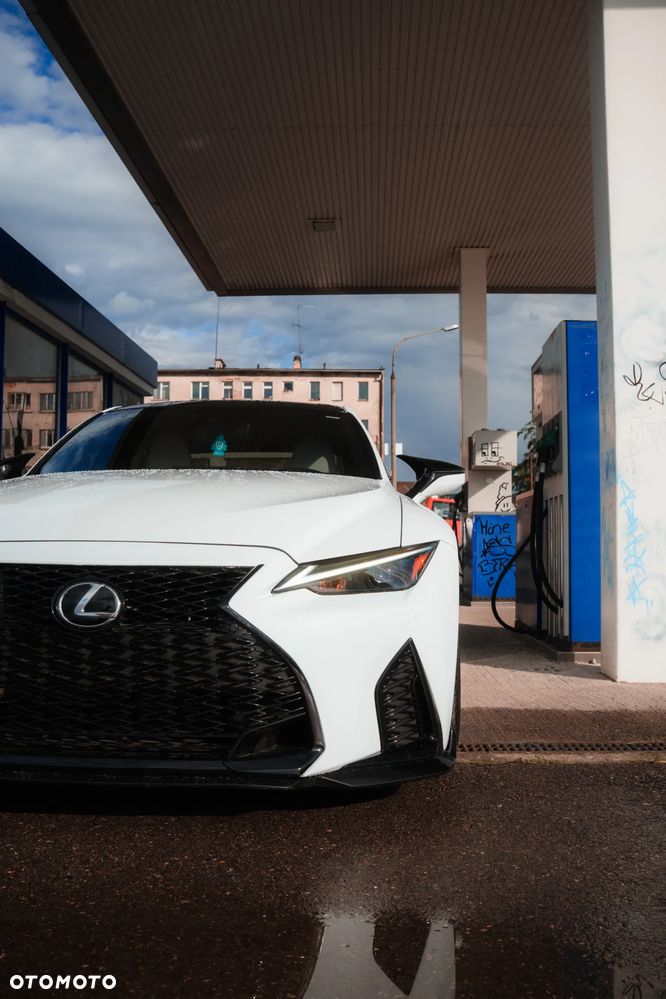 Lexus IS - 5
