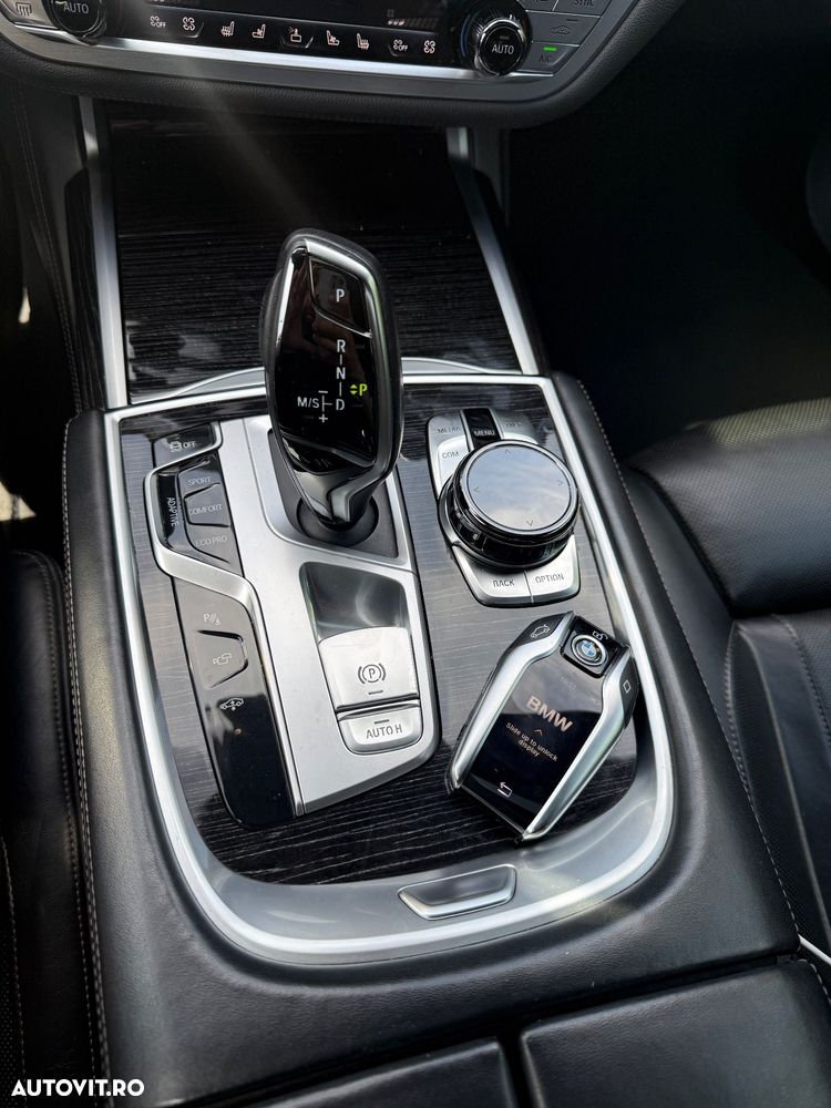 BMW Seria 7 740d xDrive - 12