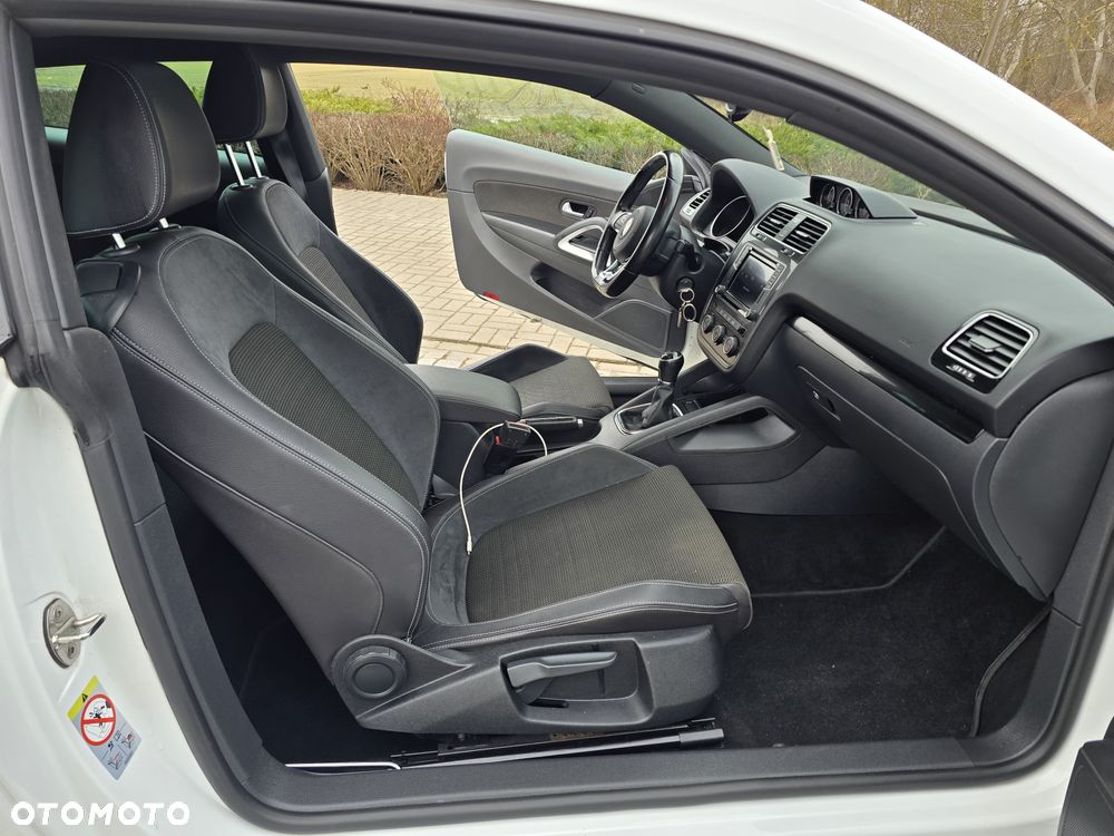 Volkswagen Scirocco 1.4 TSI BMT Perfectline - 18