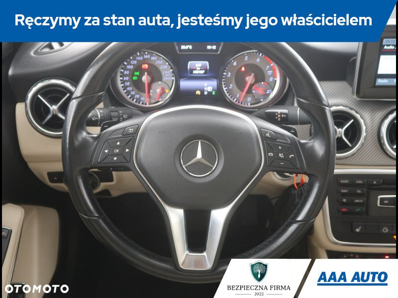 Mercedes-Benz GLA - 16