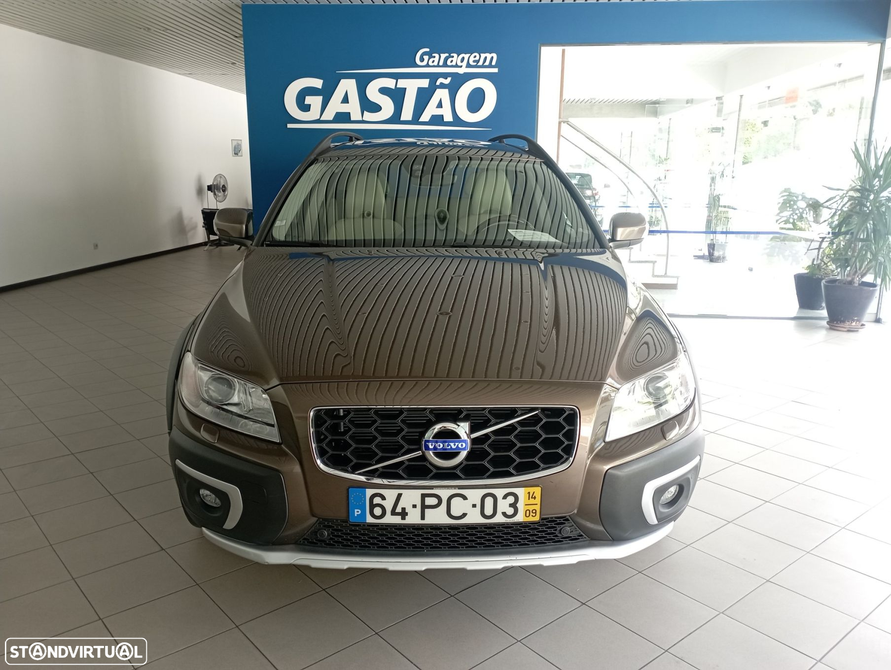 Volvo XC 70 2.0 D4 Momentum Geartronic - 2