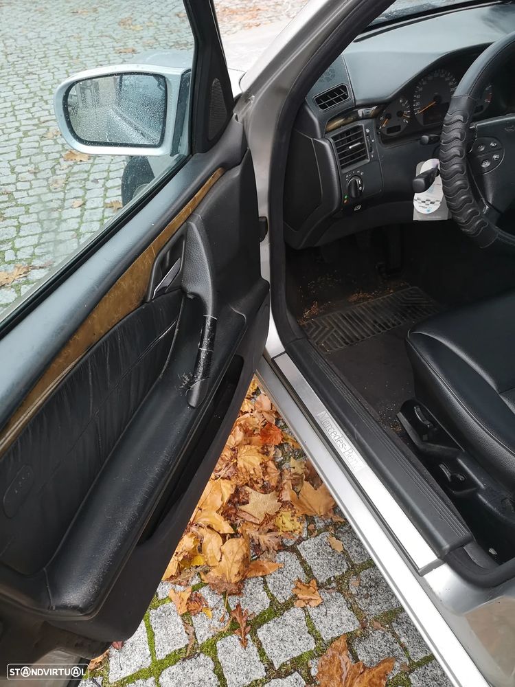 Mercedes-Benz E 220 CDI Avantgarde - 10