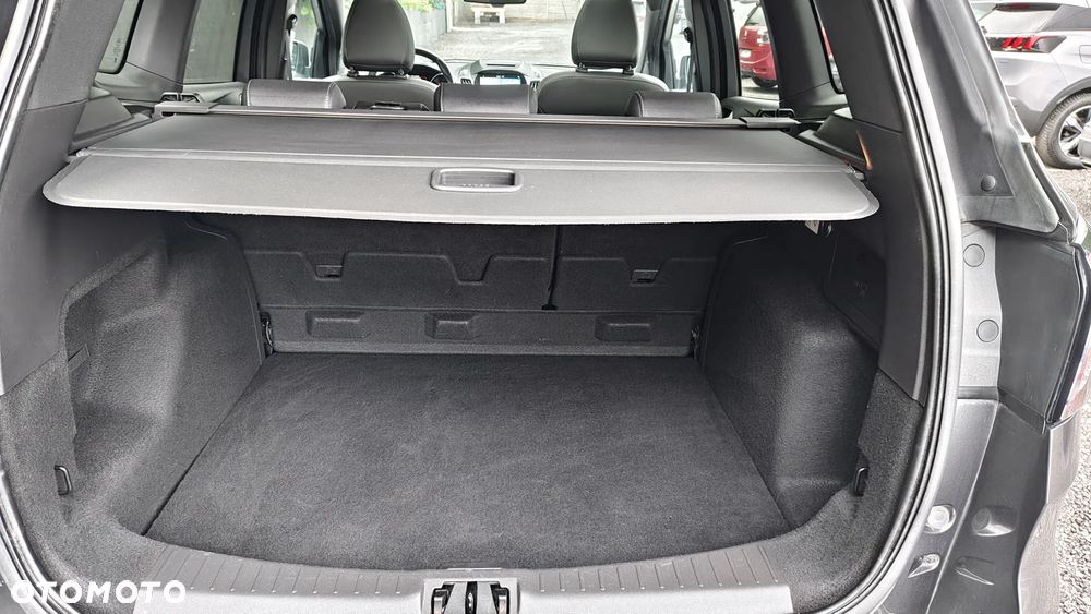 Ford Kuga 2.0 TDCi AWD ST-Line - 27
