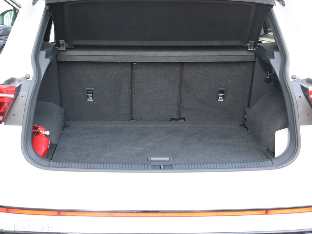Volkswagen Tiguan 2.0 TDI 4Mot DSG R-Line - 36