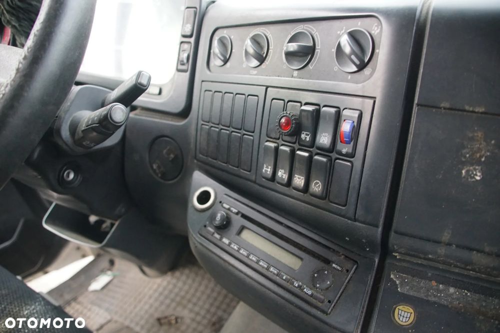 Auto na części - MAN TGM 15.250 6.9 250 KM D0836 LFL60 ZF 12AS1210TO 2009R Silnik Skrzynia Drzwi Zderzak Lusterko Lampa Osłona Owiewka Winda Deska Kokpit Sterownik Moduł Czujnik Licznik Kierownica Panel - 15