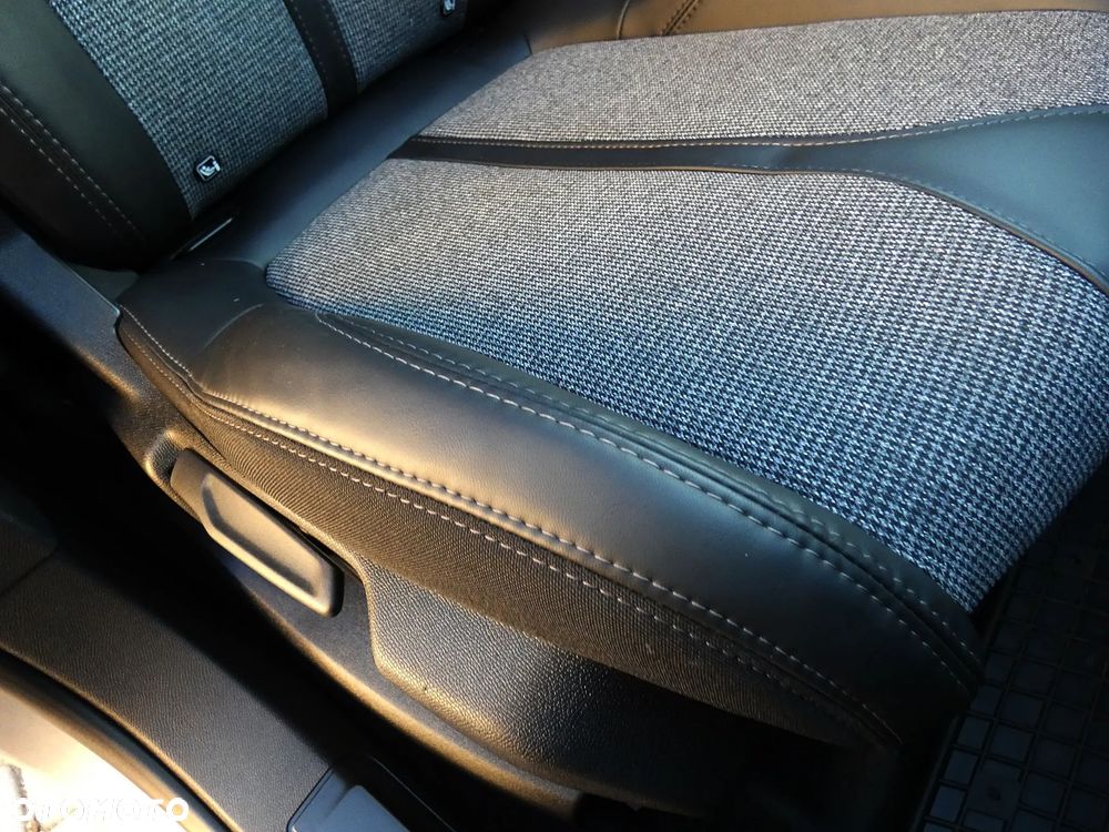 Peugeot 3008 - 8