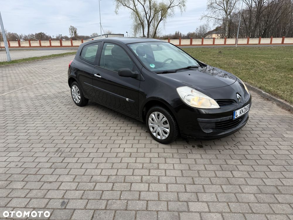 Renault Clio 1.2 16V 75 Expression - 4