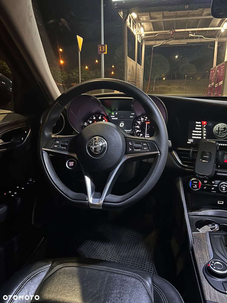 Alfa Romeo Giulia 2.0 Turbo Veloce Q4 - 10