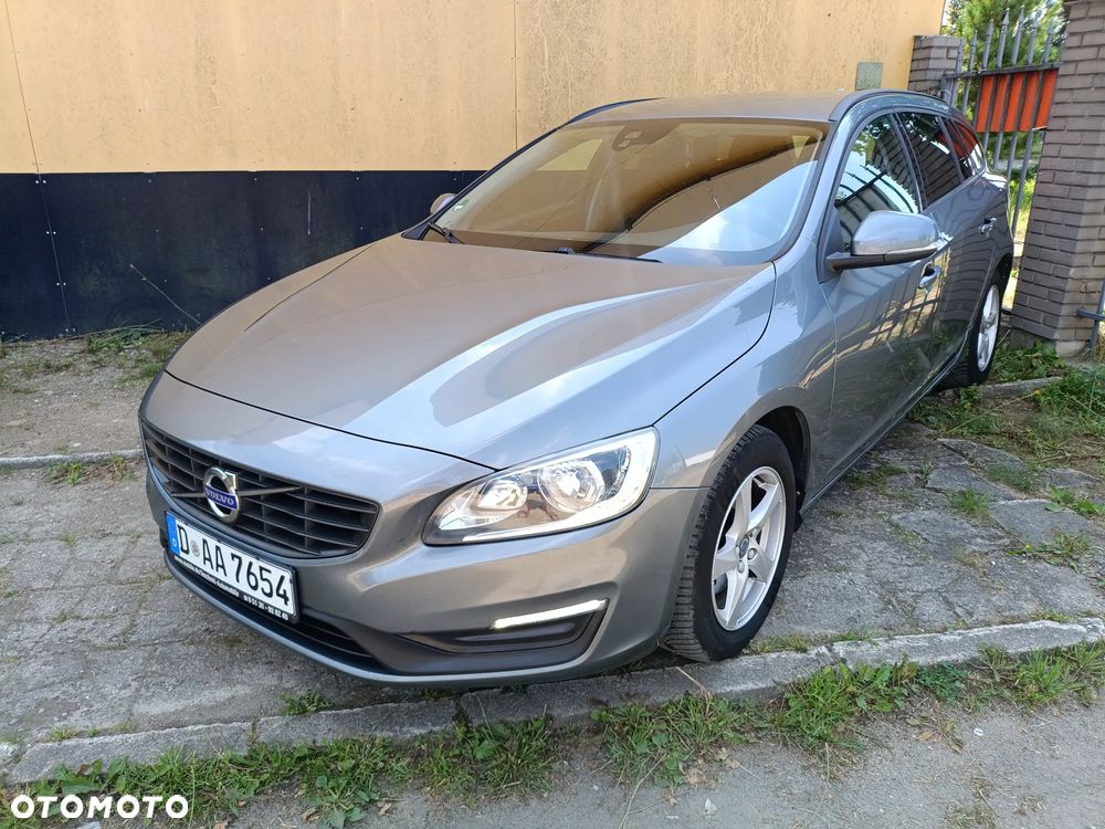 Volvo V60 D2 - 1