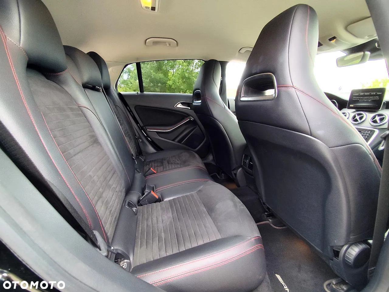 Mercedes-Benz CLA 250 4-Matic AMG Line - 9