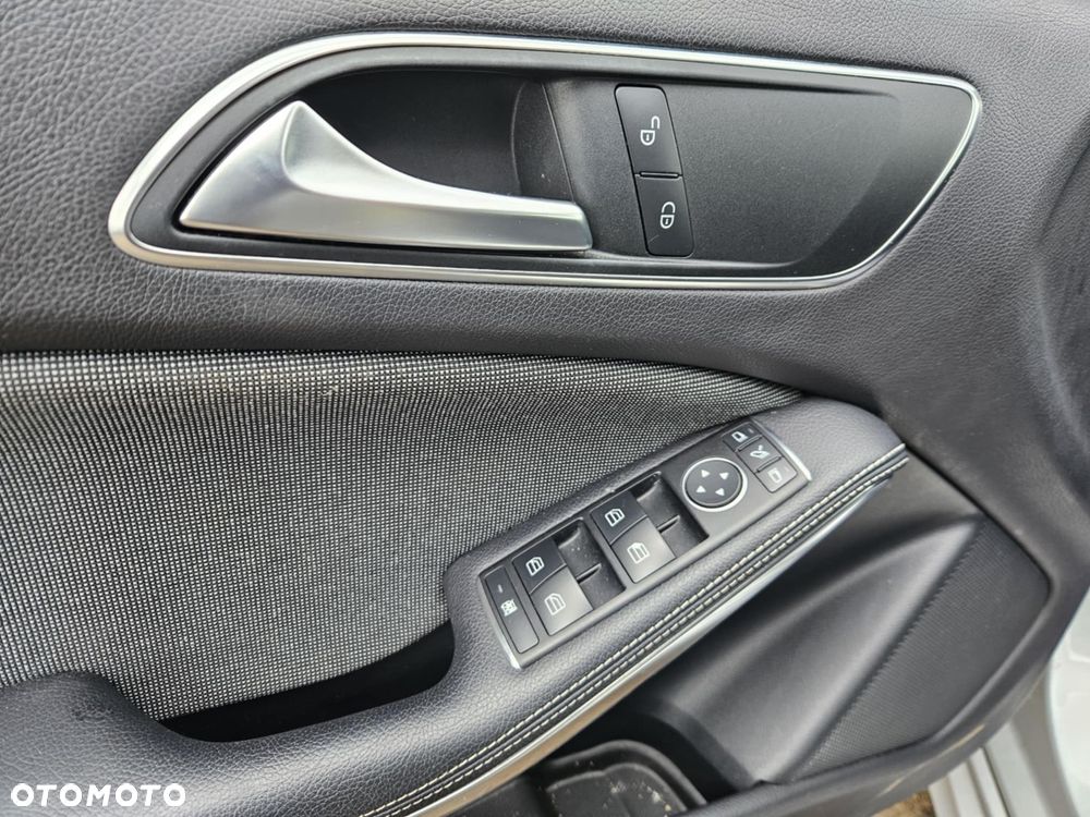 Mercedes-Benz Klasa A 200 CDI (BlueEFFICIENCY) 7G-DCT Style - 20