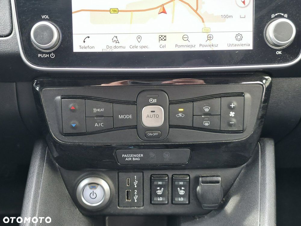 Nissan Leaf - 17