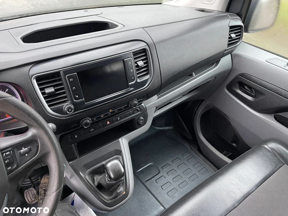 Citroën Jumpy Rok 2019_6 Osobowy_Brygadówka_Holenderka_6 Osób_Dubel kabina_1.6 HDI DIESEL Oszczędny_Klimatyzacja - 12