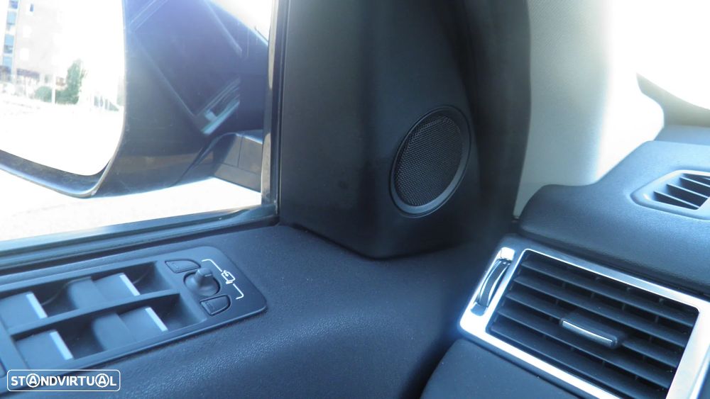 Land Rover Discovery Sport 2.0 TD4 HSE - 17