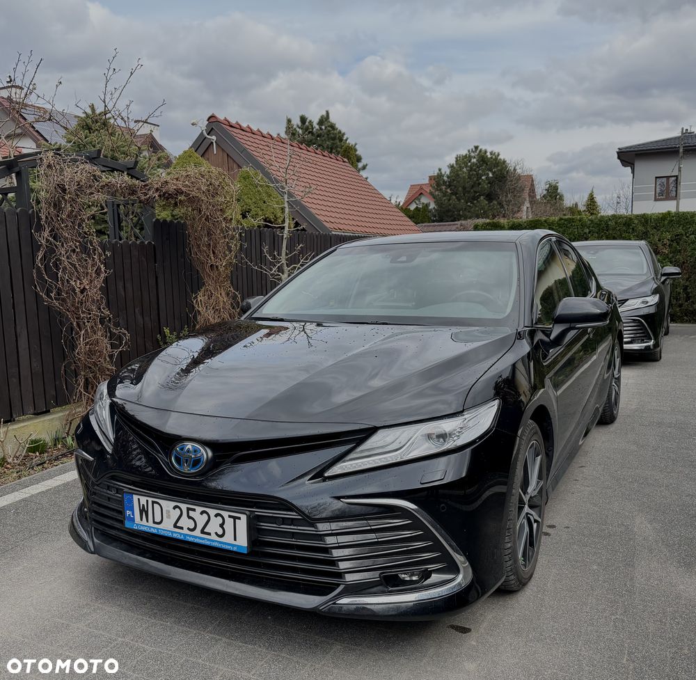 Toyota Camry 2.5 Hybrid Executive CVT - 2