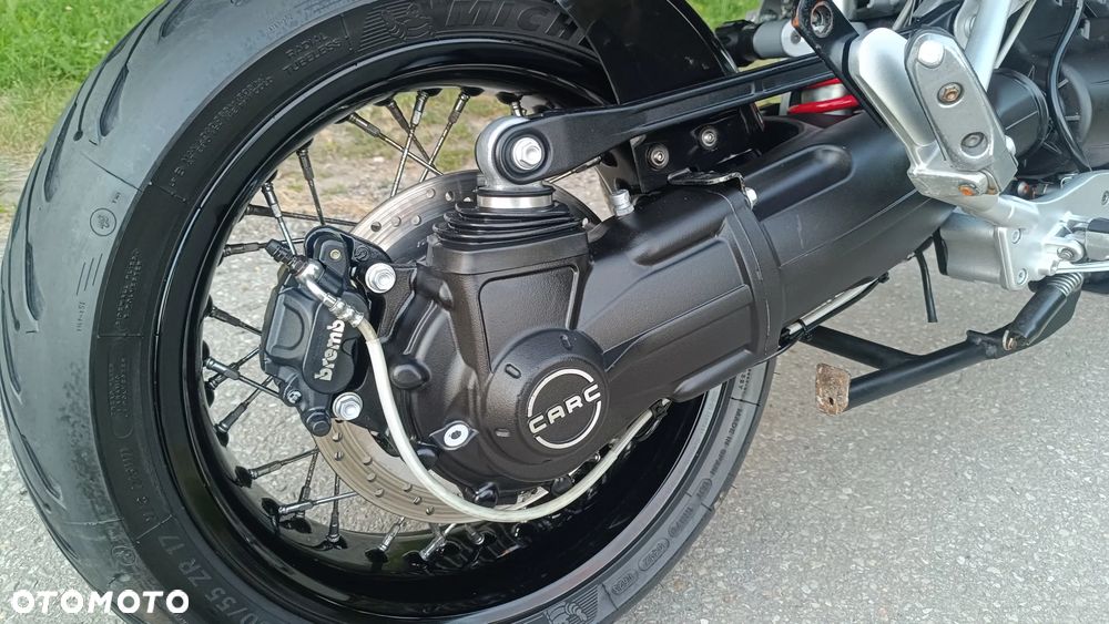 Moto Guzzi Stelvio - 15
