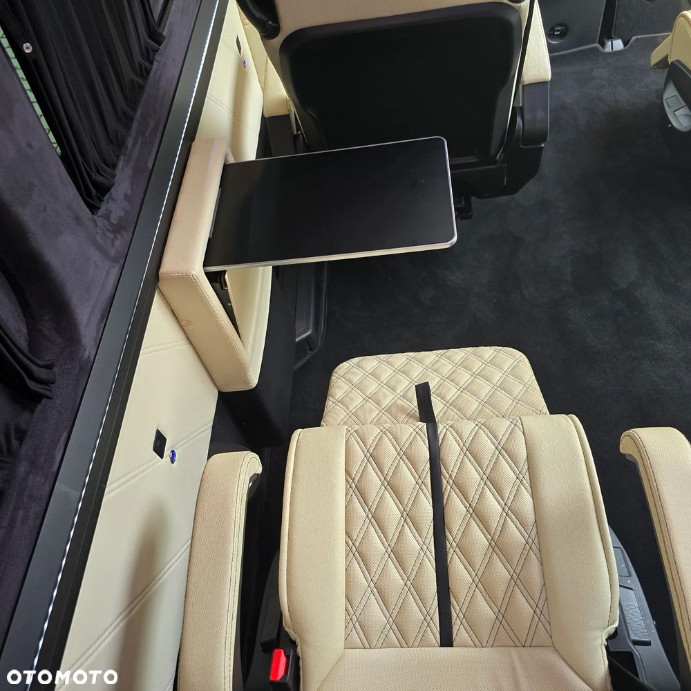 Mercedes-Benz Sprinter - 22