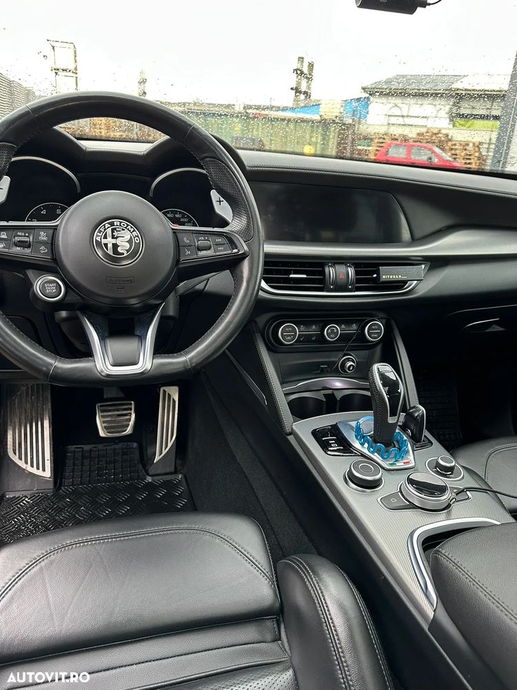 Alfa Romeo Stelvio 2.0 Turbo AWD AT8 Veloce - 10