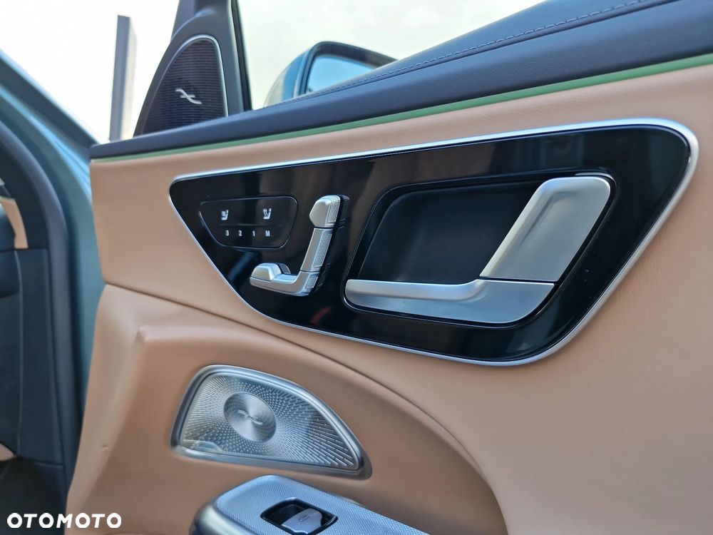 Mercedes-Benz Klasa E 220 d mHEV 4-Matic AMG 9G-Tronic - 34