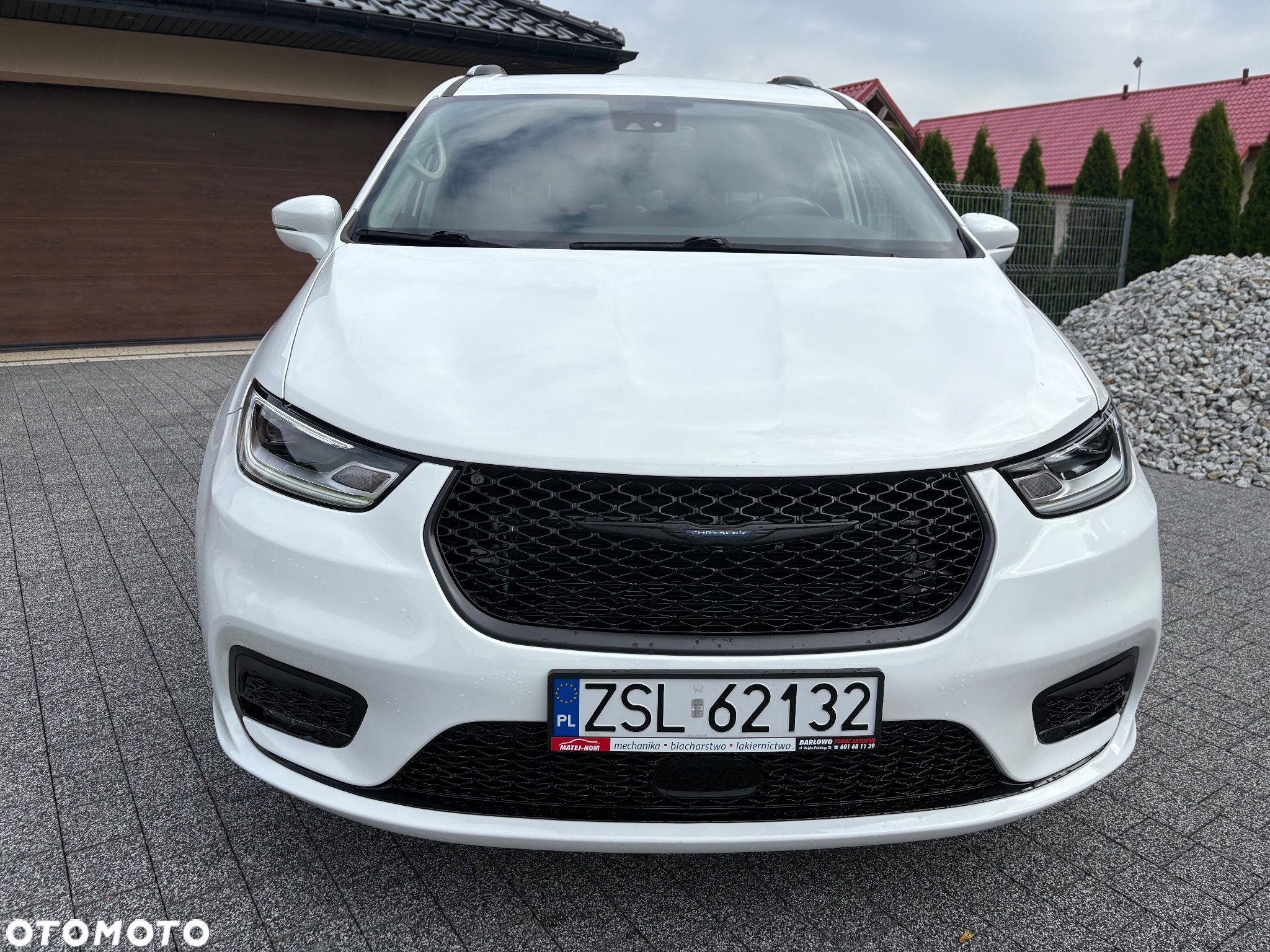 Chrysler Pacifica - 9