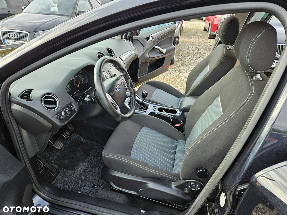 Ford Mondeo - 7