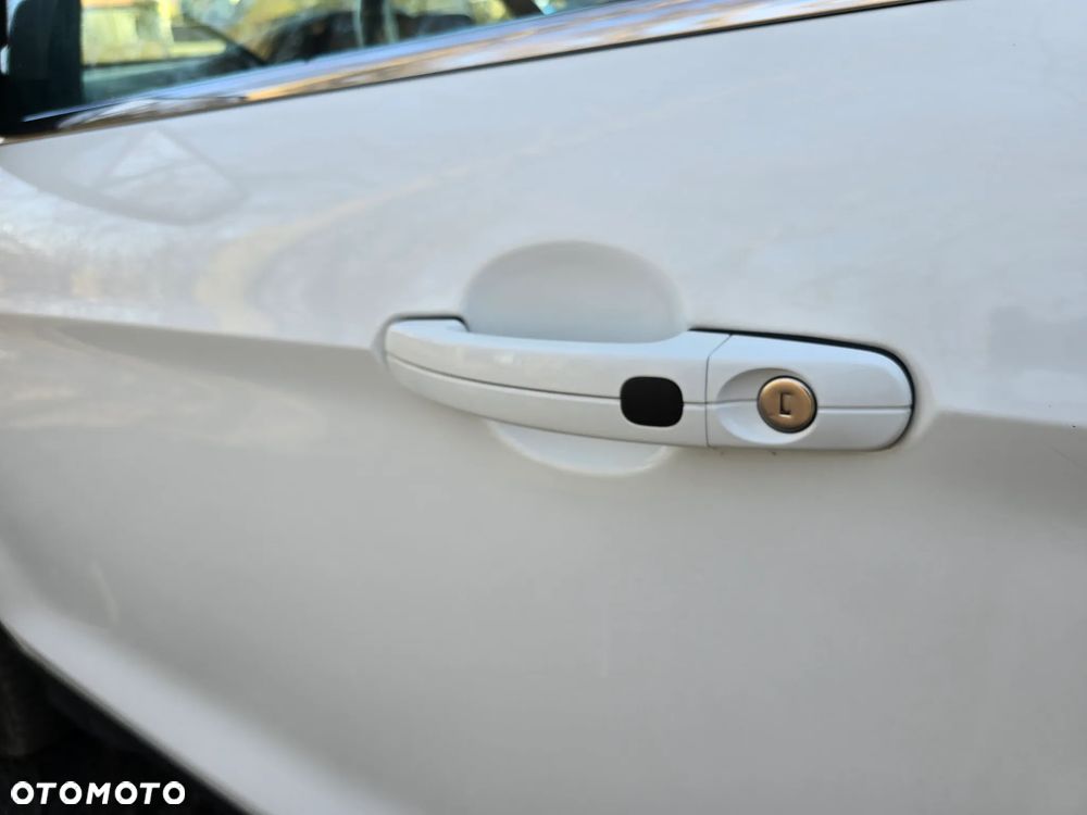 Ford Kuga 2.0 TDCi 4x4 Titanium - 10