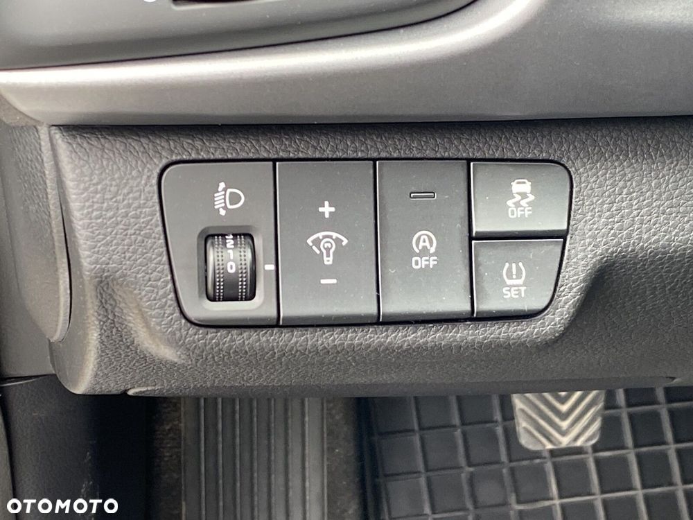 Kia Rio - 18