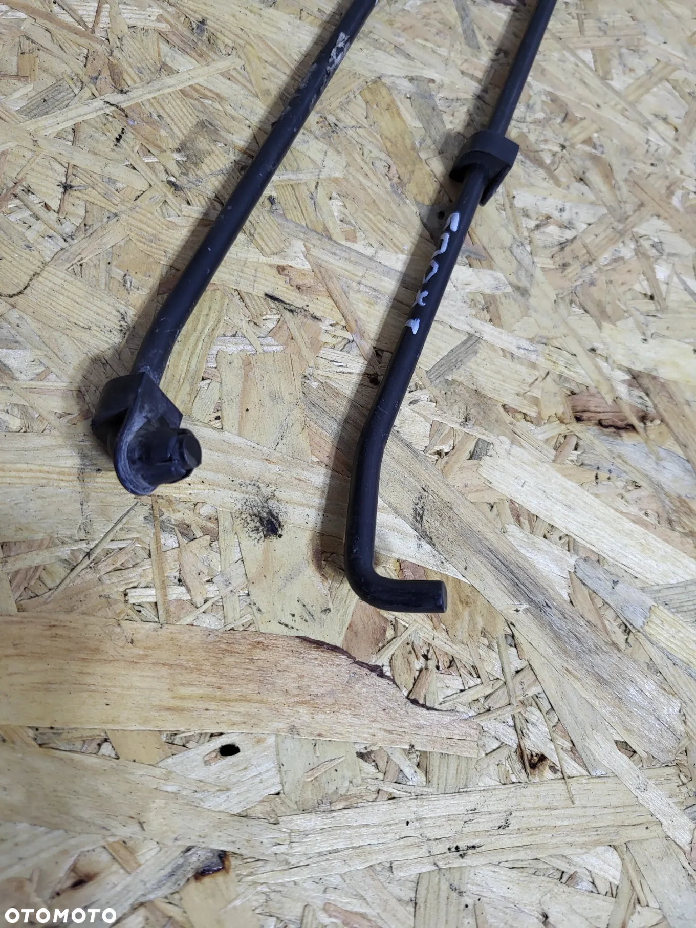 Podpora drut maski Peugeot 5008 - 2