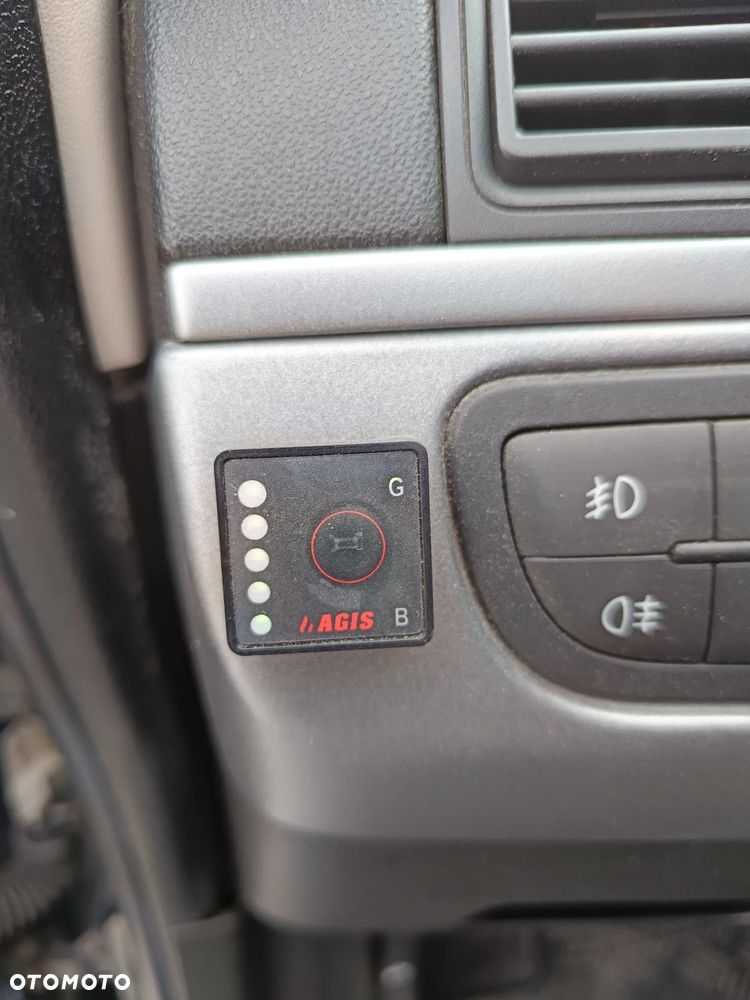 Fiat Grande Punto 1.4 8V - 24