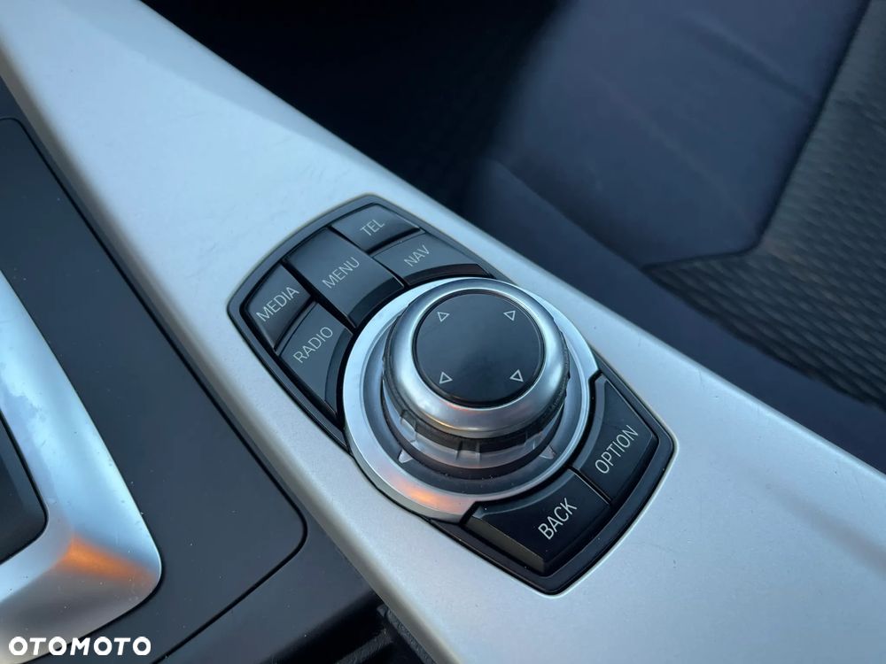 BMW Seria 3 318d Blue Performance Modern Line - 20