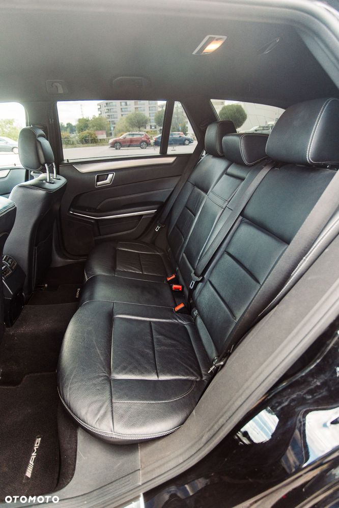 Mercedes-Benz Klasa E 250 BlueTEC 4Matic 7G-TRONIC - 17