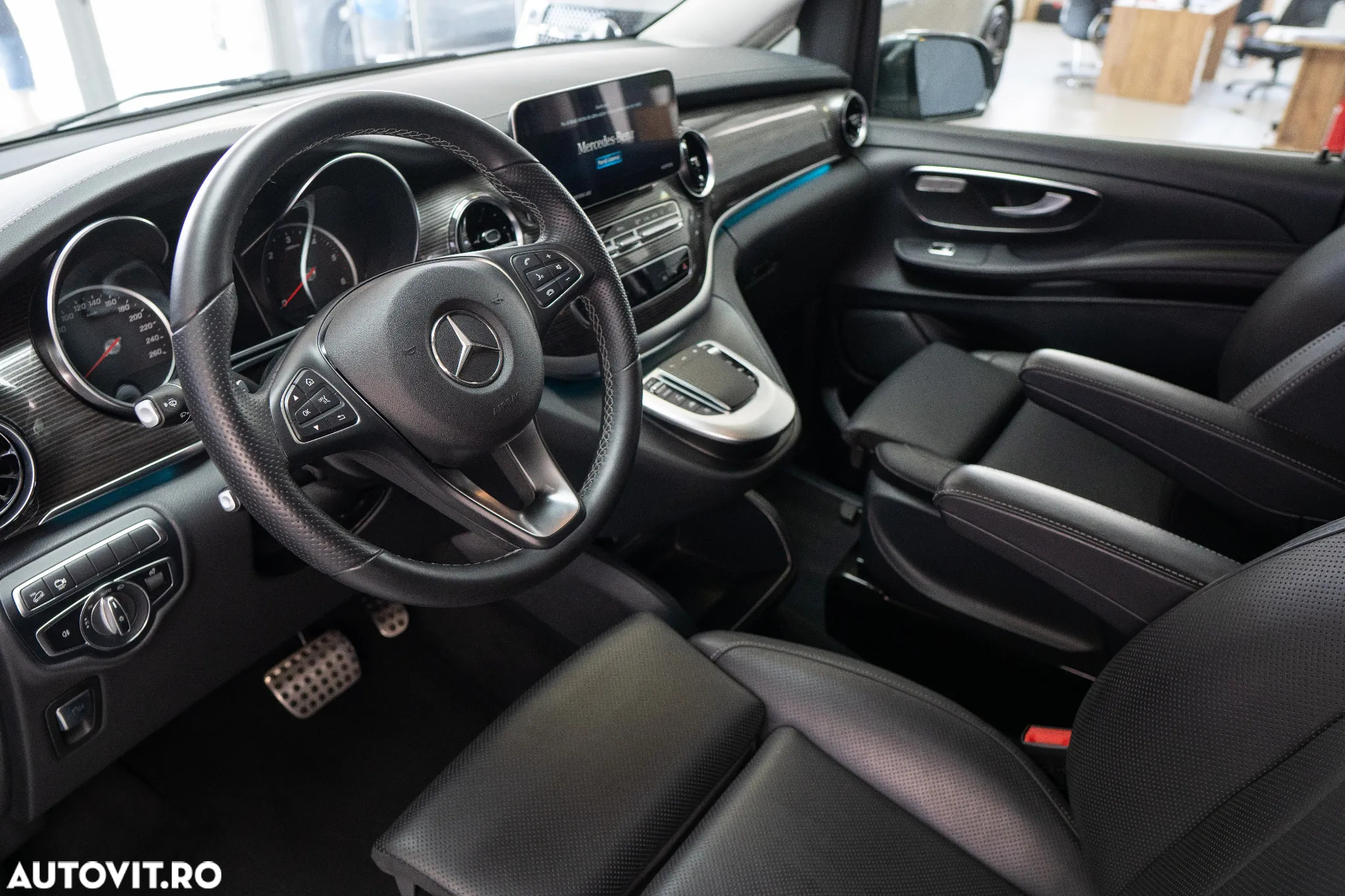 Mercedes-Benz V 250 d Combi Lung 190 CP AWD 9AT AVANTGARDE - 10