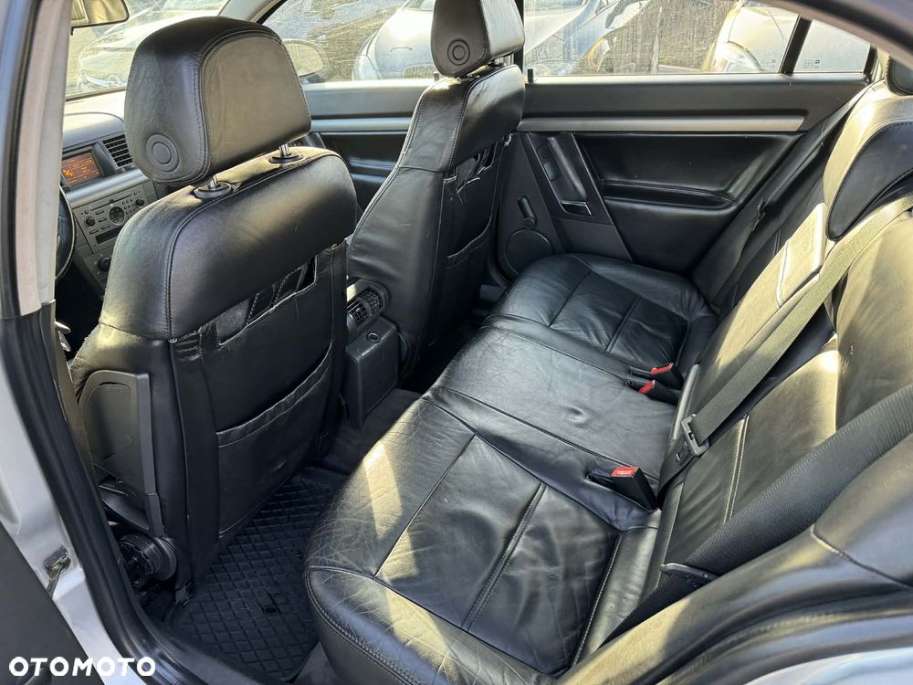 Opel Vectra 2.0 DTI Cosmo - 15