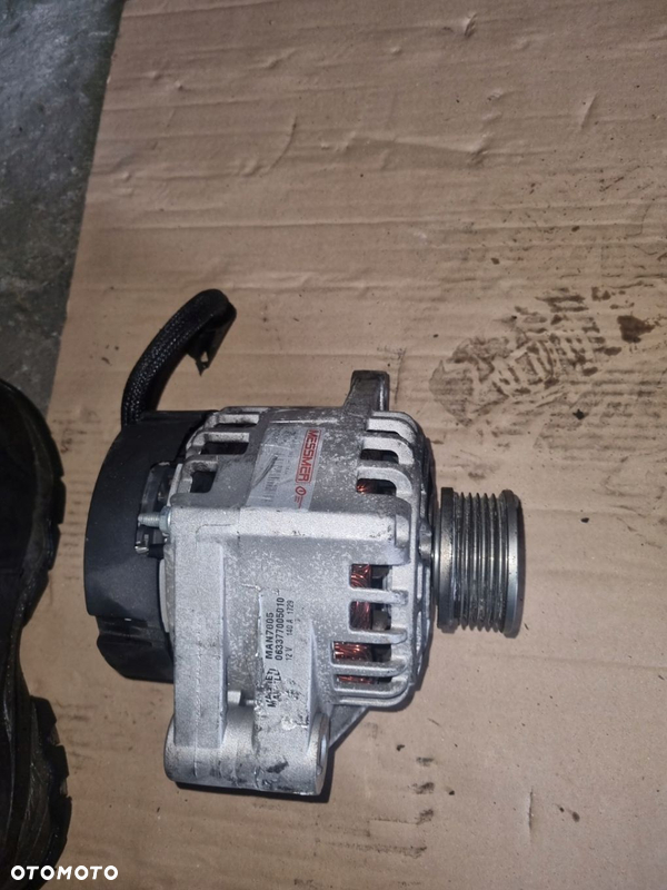 Alternator Fiat Croma II 1.9 JTD 140A MAN7005 063377005010