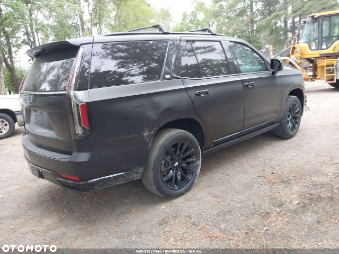 Cadillac Escalade - 6