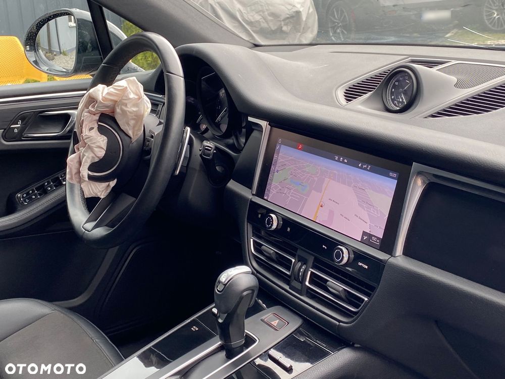 Porsche Macan Standard - 14