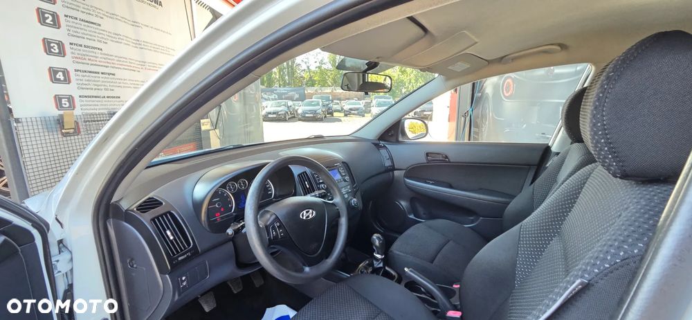 Hyundai i30 1.4 Blue Classic - 27