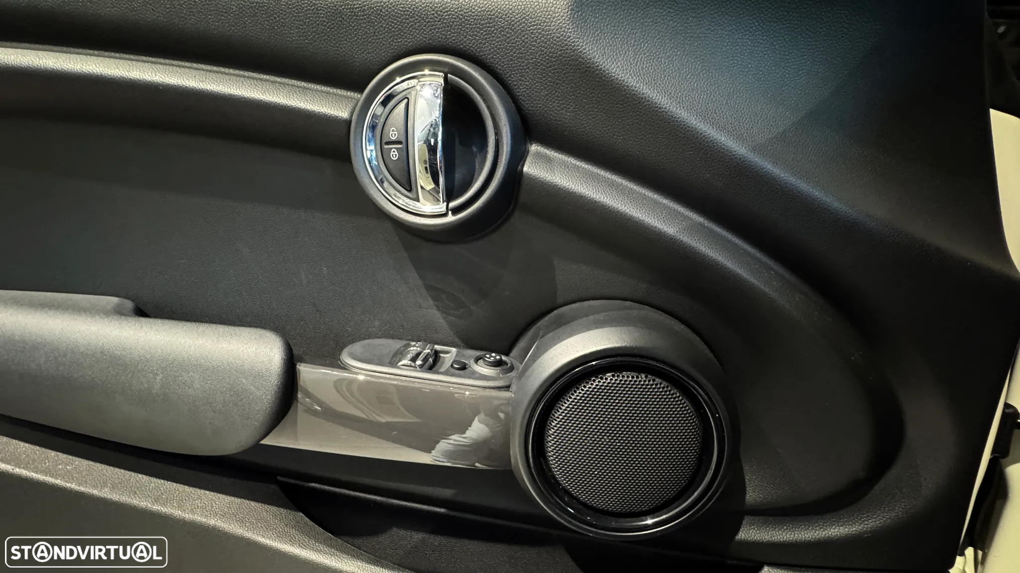MINI 3 Portas Cooper D Auto - 20