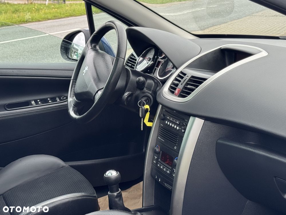 Peugeot 207 - 7