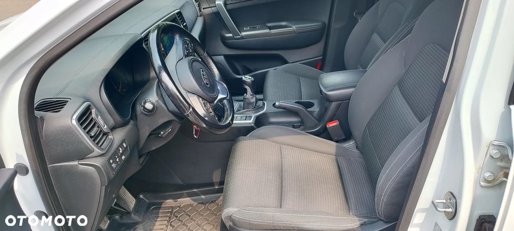 Kia Sportage 1.6 GDI L 2WD - 12