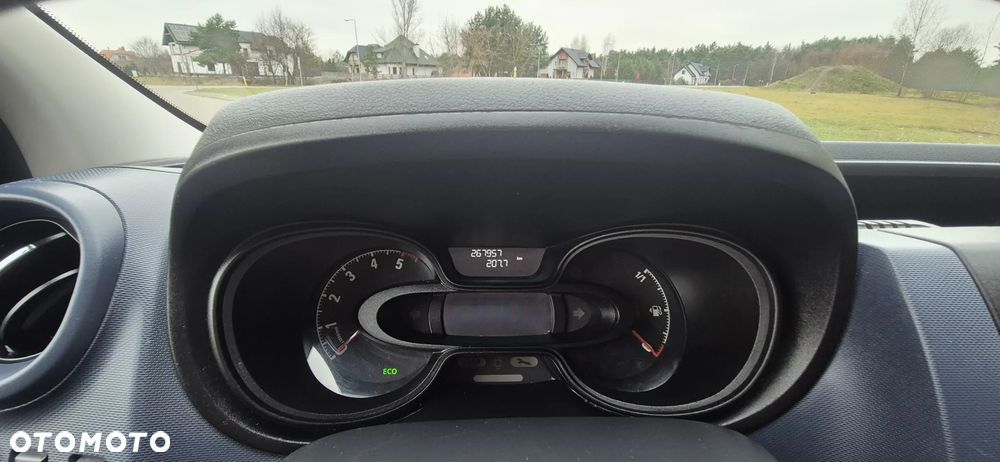 Opel Vivaro - 16