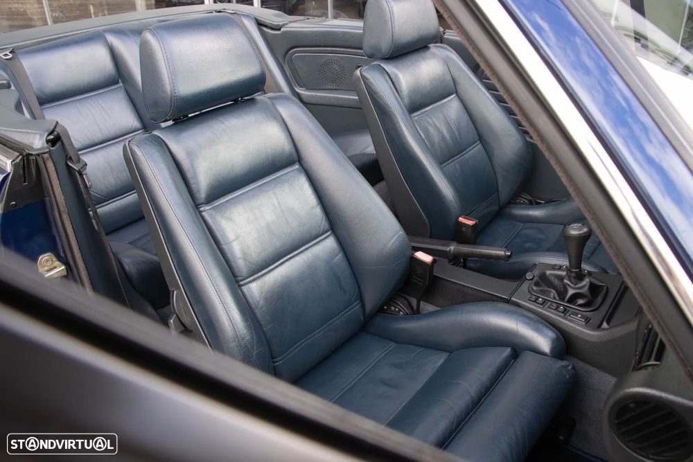 BMW 320 i Cabriolet - 44