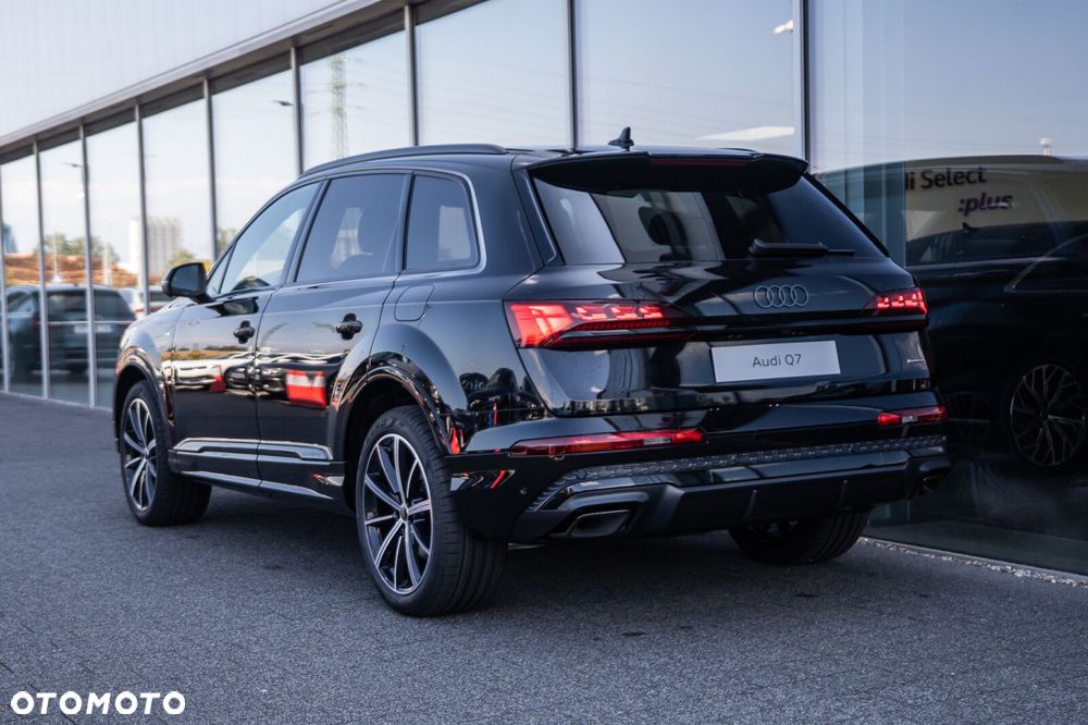 Audi Q7 60 TFSI e PHEV Quattro S Line Tiptr - 4