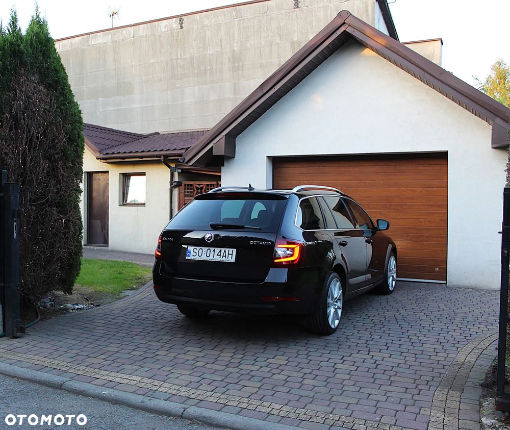 Skoda Octavia Combi 2.0 TDI DSG Style - 9