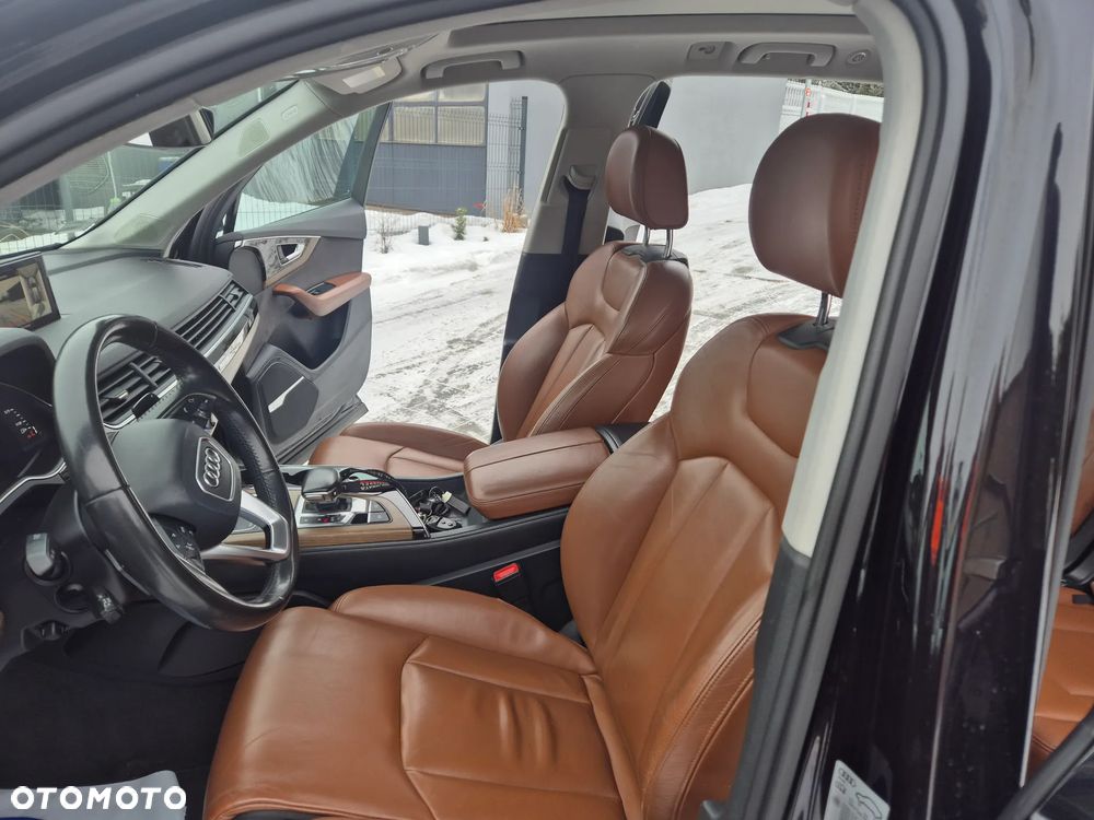 Audi Q7 - 12