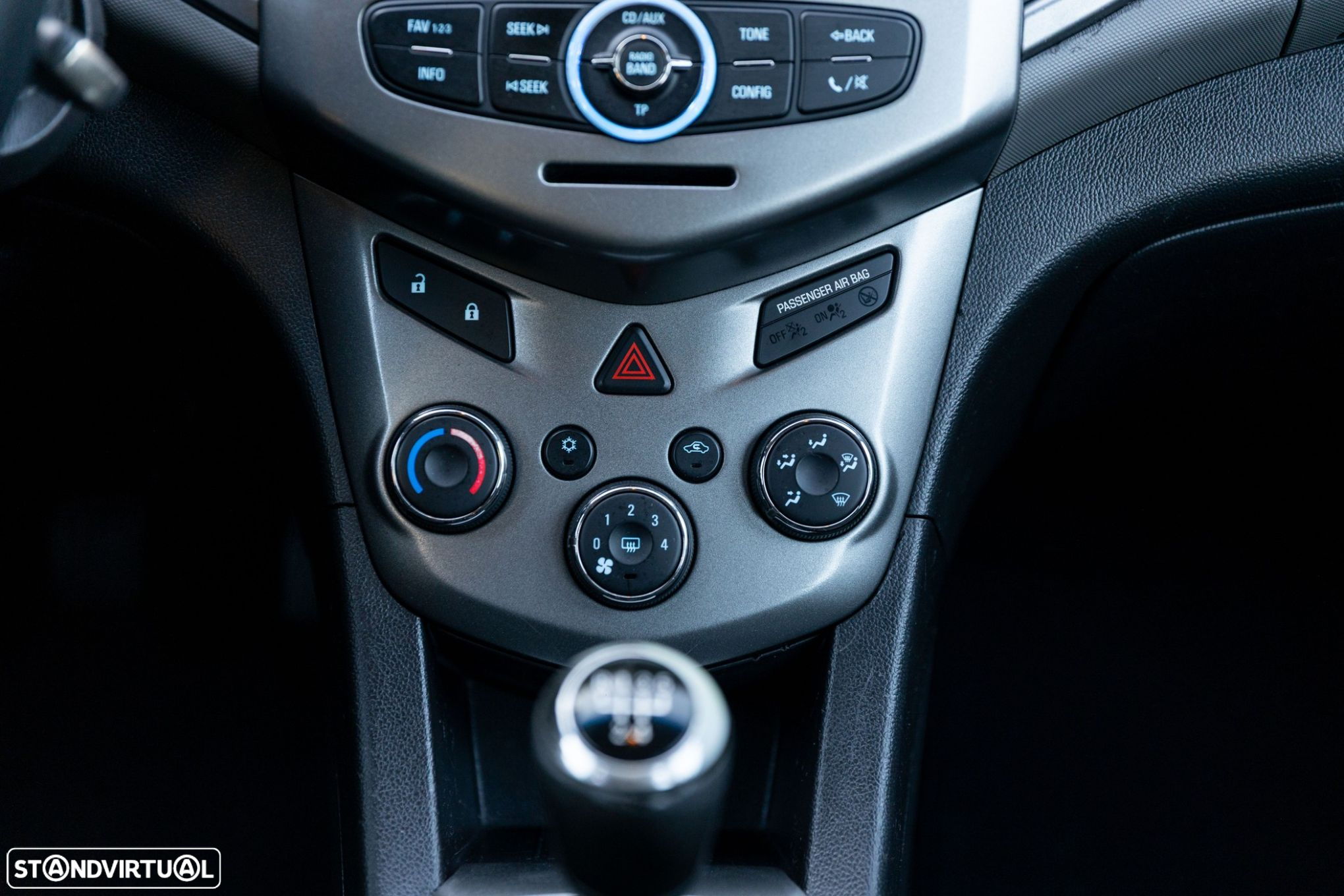 Chevrolet Aveo 1.2 LS - 10