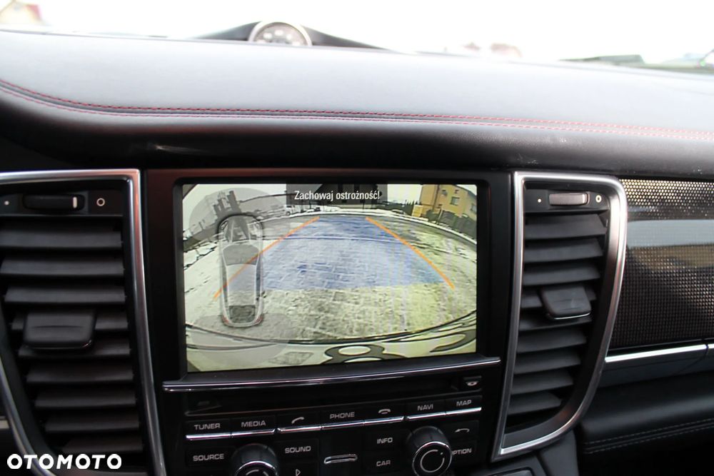 Porsche Panamera GTS - 24