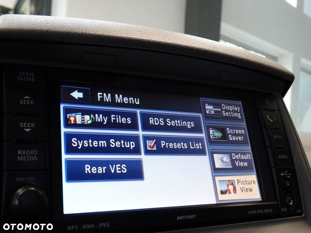 Chrysler Grand Voyager - 26