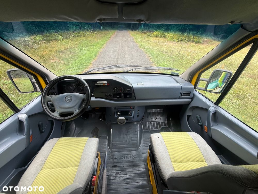 Mercedes-Benz Sprinter - 5