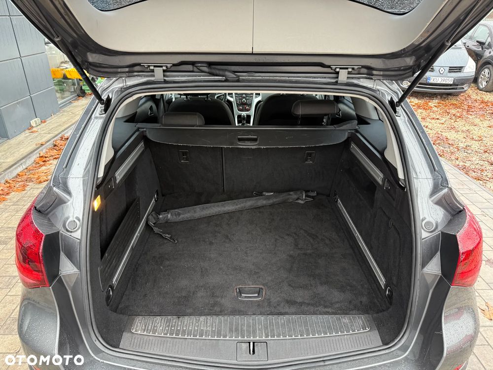 Opel Astra 1.4 T Cosmo - 24